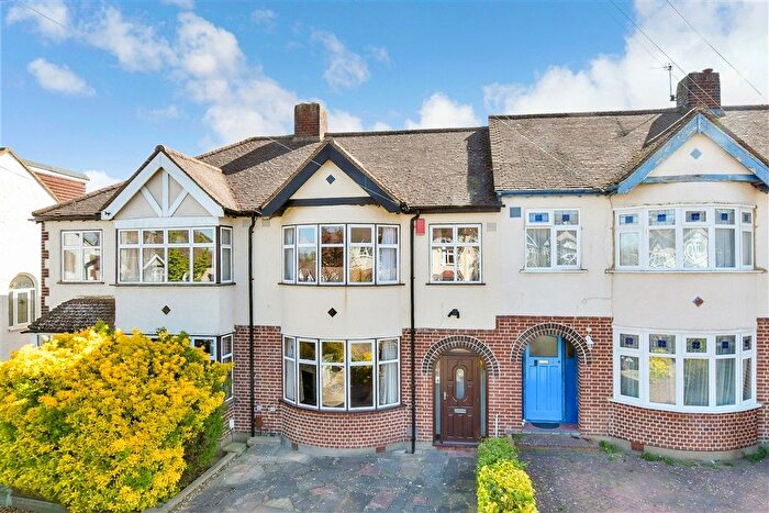 3 Bedroom Terraced House For Sale In Worcester Park, Worcester Park, Surrey, KT4