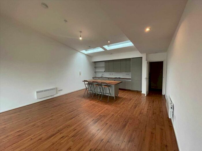 2 Bedroom Flat To Rent In Cable House, Cheapside, Liverpool, L2