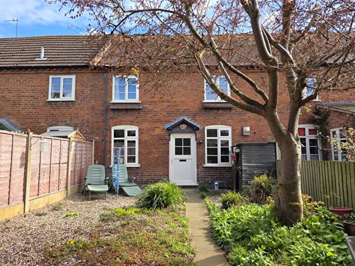 2 Bedroom Cottage For Sale In Severn Mews, Stourport-On-Severn, DY13