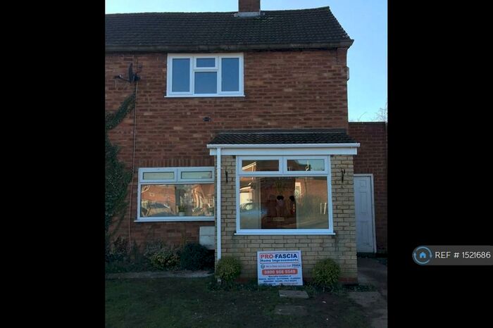 2 Bedroom Semi-Detached House To Rent In Cobham Close, Bromsgrove, B60