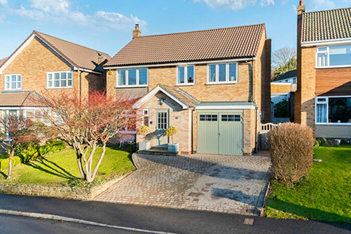 4 Bedroom Detached House For Sale In St Juliens Way, Cawthorne, S75