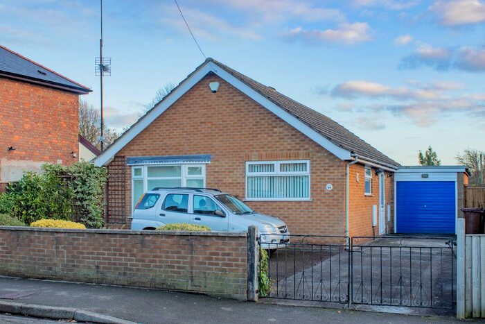 2 Bedroom Detached Bungalow To Rent In Oakleys Road, Long Eaton, Nottingham, NG10