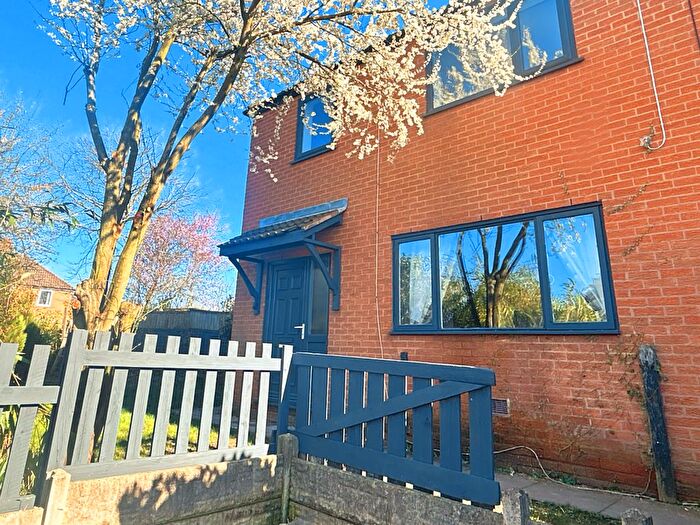 Semi Detached House To Rent In Top Sandy Lane, Warsop, Mansfield, Nottinghamshire, NG20