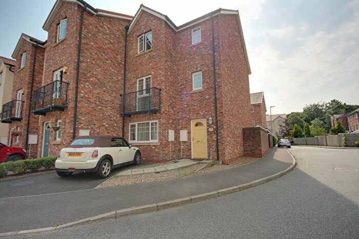 6 Bedroom House To Rent In Faraday Court, DH1