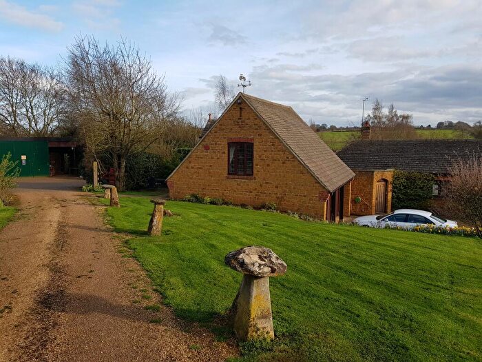 1 Bedroom Apartment To Rent In Upper Tadmarton, Banbury, Oxfordshire, OX15