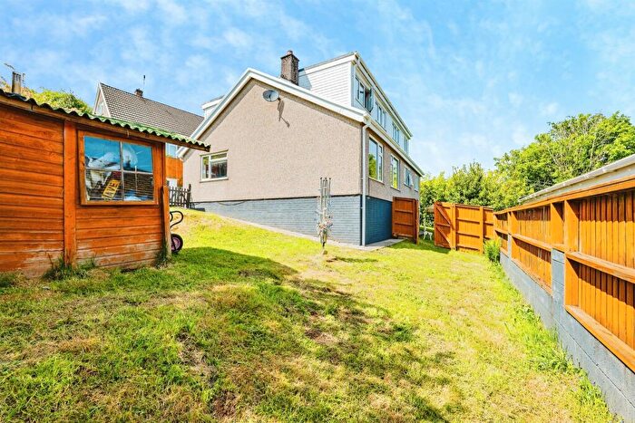 4 Bedroom Detached Bungalow For Sale In Cildaudy Road, Coytrahen, Bridgend, CF32