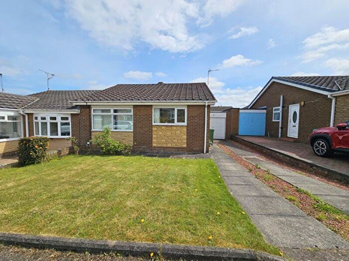 2 Bedroom Semi-Detached Bungalow To Rent In Rotherfield Close, Cramlington:, NE23