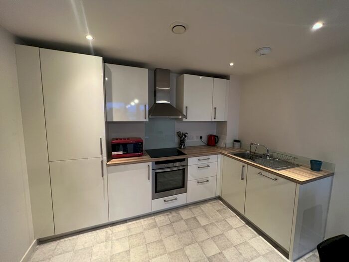 1 Bedroom Flat To Rent In Railway Street, Hull, HU1