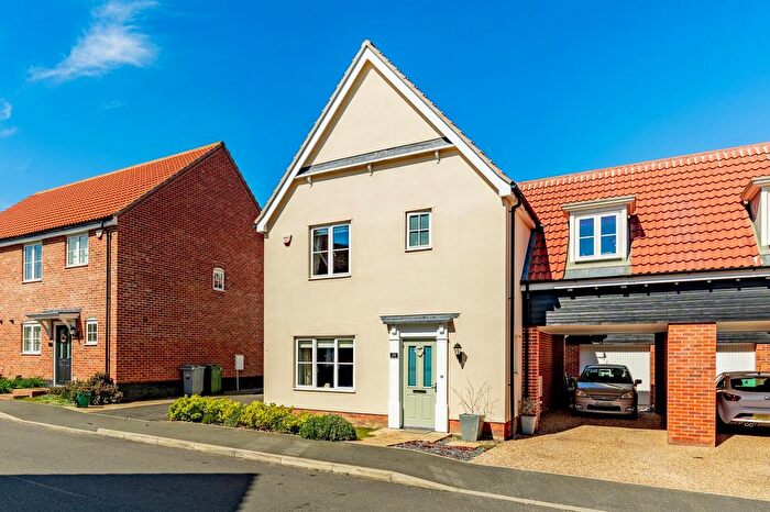 3 Bedroom Link Detached House For Sale In Flycatcher Way, Sprowston, NR7