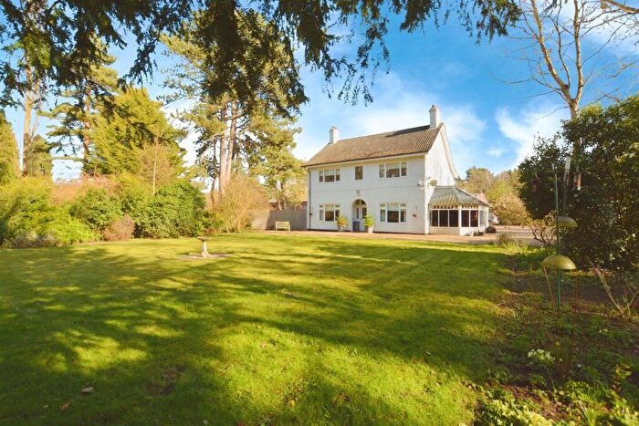 4 Bedroom Detached House For Sale In Scotter Common, DN21
