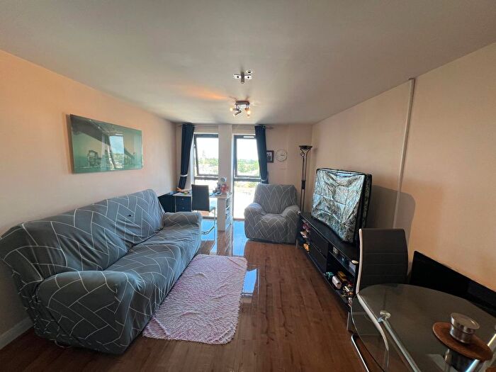 2 Bedroom Flat To Rent In City House, London Road, Croydon, CR0