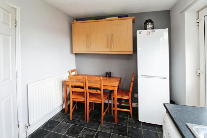 2 Bedroom Semi-Detached House For Sale In Turner Close, Ryton, NE40