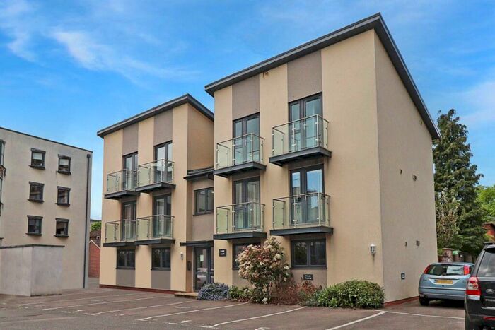 2 Bedroom Flat To Rent In Montpellier, GL50