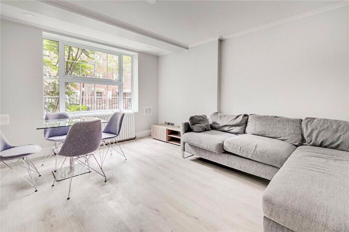 3 Bedroom Flat To Rent In Whiston House, Halton Road, N1