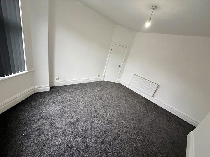 4 Bedroom House To Rent In Milverton Road, M14