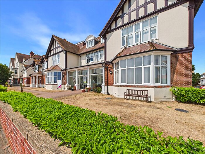 1 Bedroom Flat For Sale In Marine Parade, Dovercourt, Harwich, Essex, CO12