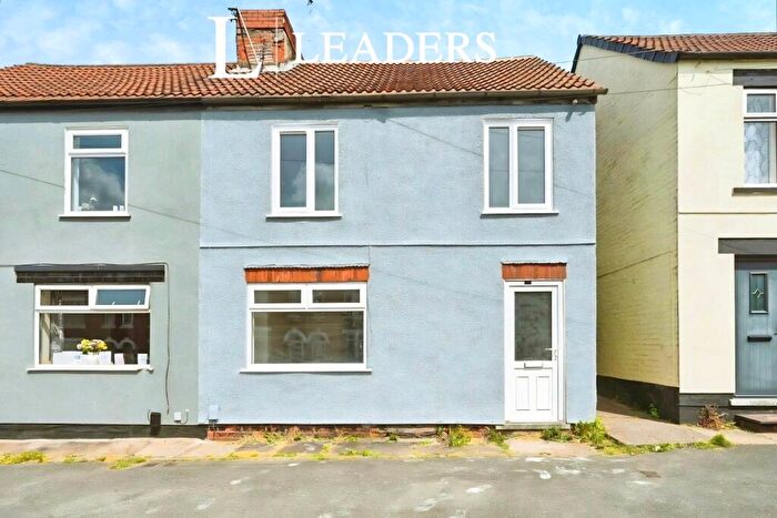 3 Bedroom Semi-Detached House For Sale In Diamond Avenue, Kirkby-in-Ashfield, Nottingham, NG17