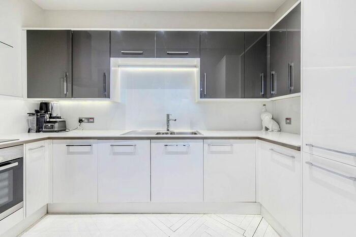 2 Bedroom Flat To Rent In Knaresborough Place, South Kensington, London, SW5