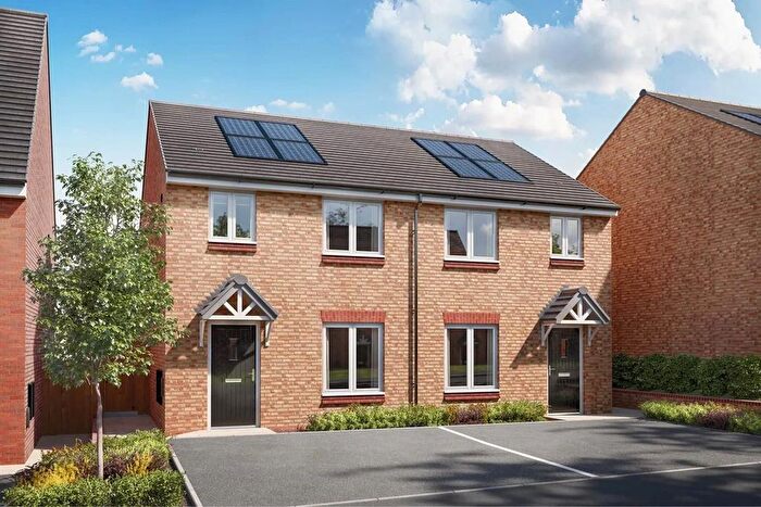 3 Bedroom Semi-detached House For Sale In Broken Stone Road, Darwen, BB3