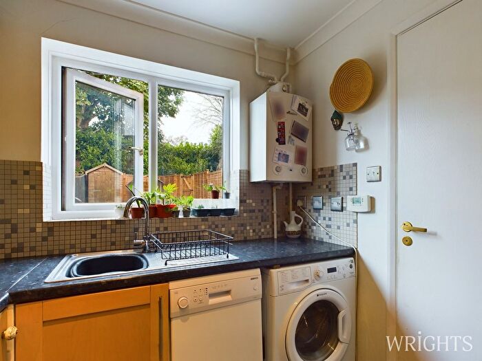 3 Bedroom Terraced House For Sale In Bull Stag Green, Hatfield, AL9