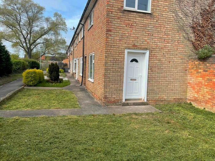 3 Bedroom End Of Terrace House To Rent In Hawes Walk, Hull, HU5