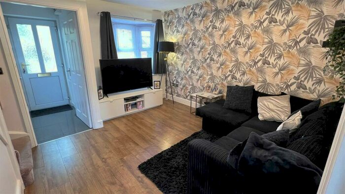 2 Bedroom Semi-Detached House For Sale In Paisley Park, Farnworth, Bolton, BL4