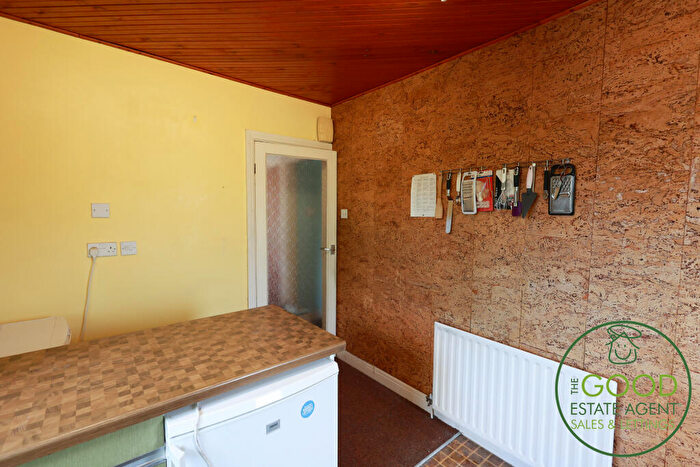 2 Bedroom Bungalow For Sale In Foxdale, Preston, PR1