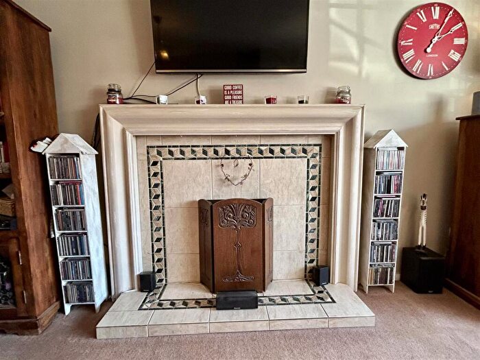 4 Bedroom Detached House For Sale In Piercefield Avenue, Chepstow, NP16