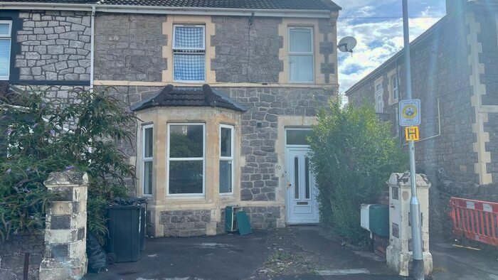 2 Bedroom Flat To Rent In Stafford Road, Weston-Super-Mare, BS23