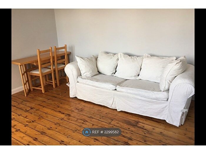 1 Bedroom Flat To Rent In Hackney Road, London, E2