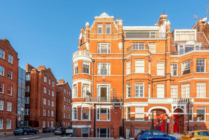 1 Bedroom Flat To Rent In Cheyne Place, Chelsea, London, SW3