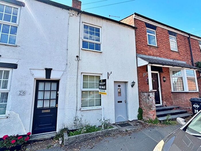 2 Bedroom Cottage For Sale In Daventry Road, Dunchurch, Rugby, CV22