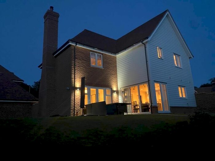 4 Bedroom Property For Sale In Lillybank Crescent, Battle, TN33