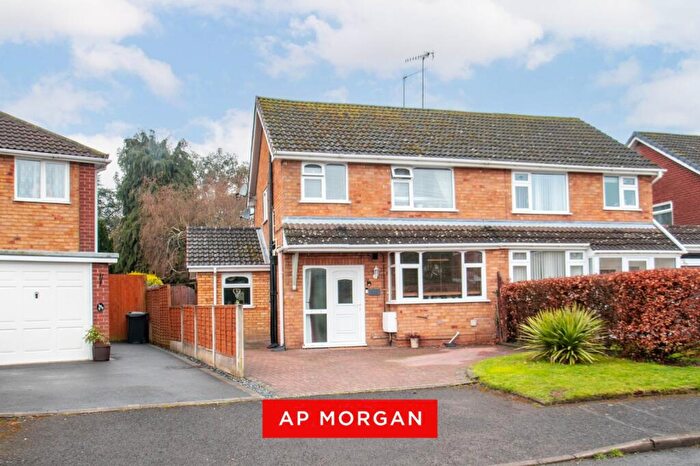 3 Bedroom Semi-Detached House For Sale In Cloverdale, Stoke Prior, Bromsgrove, Worcestershire, B60