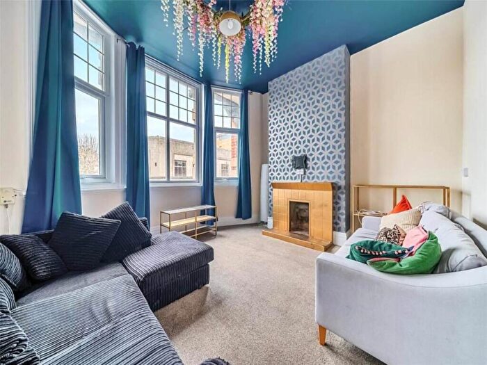 3 Bedroom Maisonette To Rent In Gloucester Road, Bishopston, Bristol, BS7