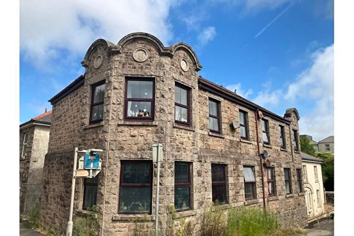 1 Bedroom Flat To Rent In Tolgarrick Road, Tuckingmill, Camborne, TR14