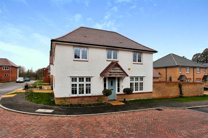 3 Bedroom Detached House For Sale In Challenger Way, Marden, Tonbridge, TN12