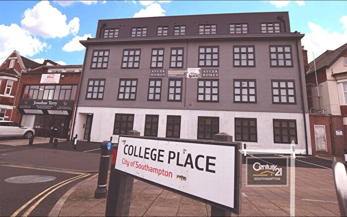 1 Bedroom Flat To Rent In |Ref: |, Chiltern House, College Place, Southampton, SO15