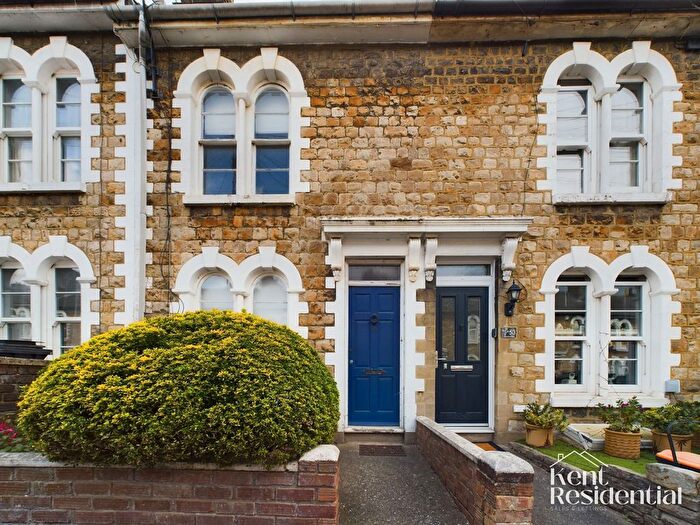 2 Bedroom Property For Sale In Waterlow Road, Maidstone, ME14