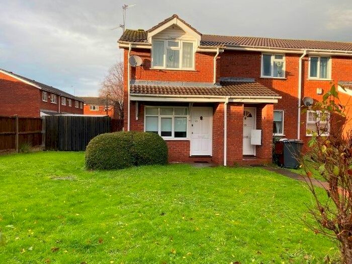 2 Bedroom Flat To Rent In Clewley Drive, Wolverhampton, WV9
