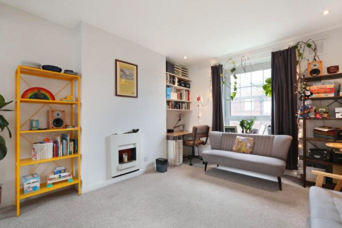 1 Bedroom Flat For Sale In Turnham Road, London, SE4