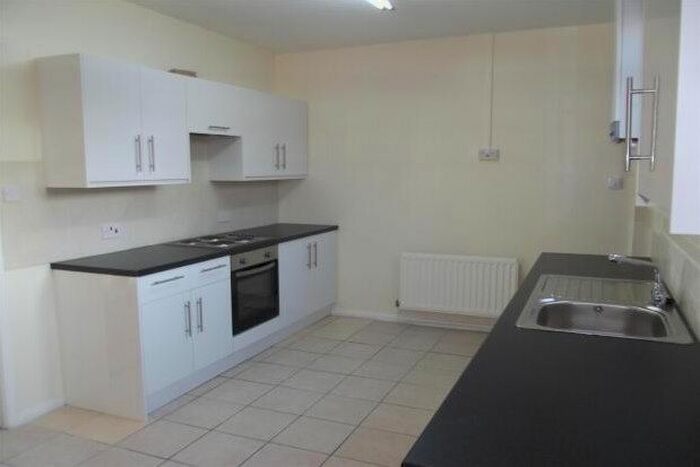 2 Bedroom Semi-Detached House To Rent In Hectorage Road, Tonbridge, TN9