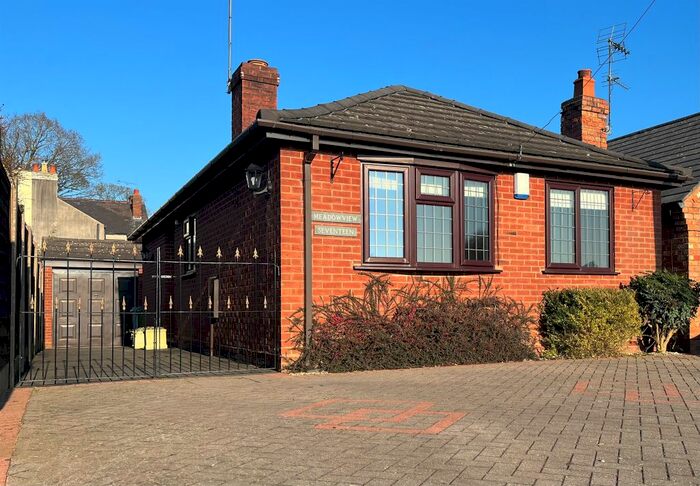2 Bedroom Detached Bungalow For Sale In Moatbrook Lane, Codsall, Wolverhampton, WV8