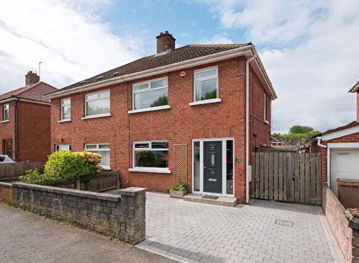 3 Bedroom Semi-Detached House For Sale In Orangefield Road, Belfast, BT5