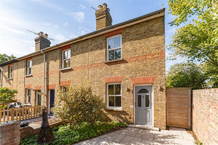 3 Bedroom End Of Terrace House For Sale In Bangors Road South, Iver, SL0