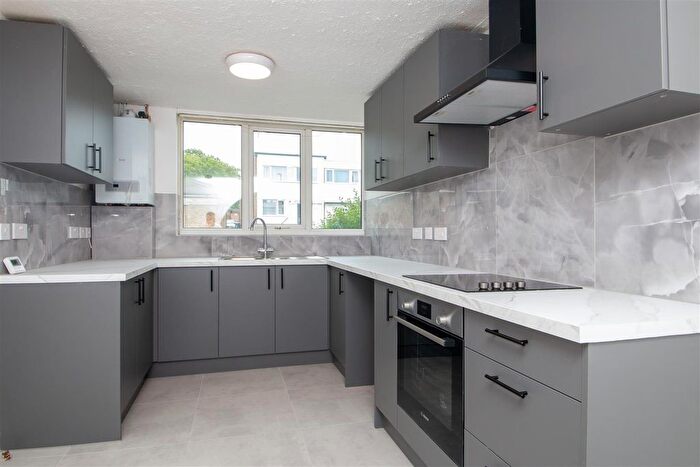 4 Bedroom Terraced House To Rent In Maree Close, Bletchley, Milton Keynes, MK2