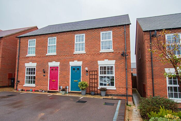 3 Bedroom Semi-Detached House For Sale In Ruby Close, Irthlingborough, NN9