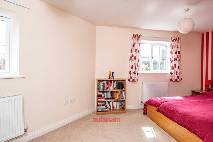 2 Bedroom Semi-Detached House For Sale In Bewell Head, Bromsgrove, Worcestershire, B61