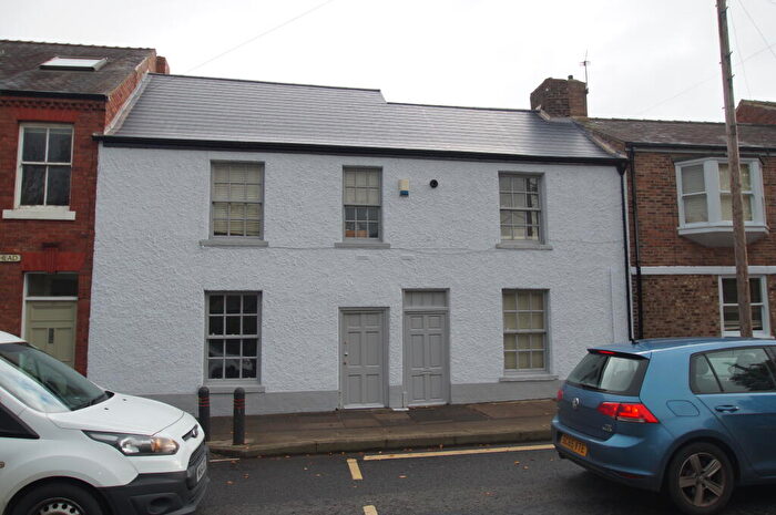8 Bedroom Terraced House To Rent In Church Street Head, Durham City, DH1