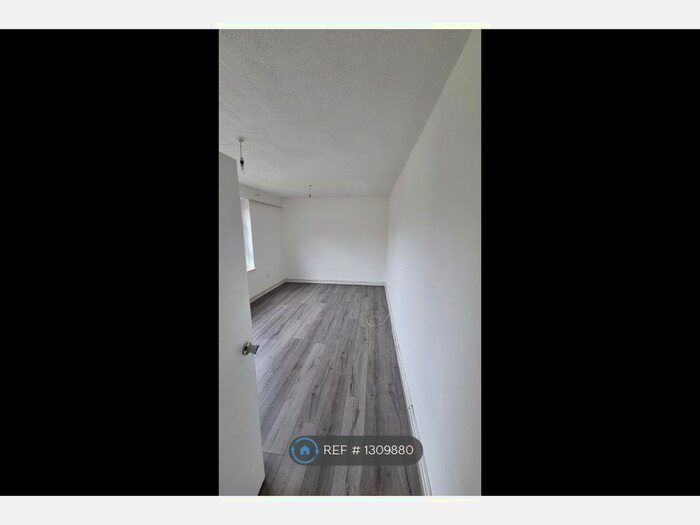 1 Bedroom Flat To Rent In Boundary Road, Barking, London, IG11